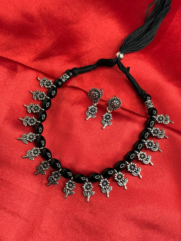 Oxidised Floral Necklace | LB91