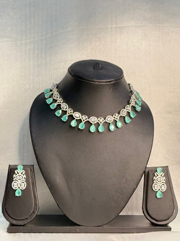 Emerald Drop Necklace | LB105