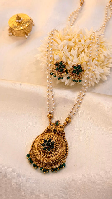 Antique Gold Chain with White Pearl with Green Stones
