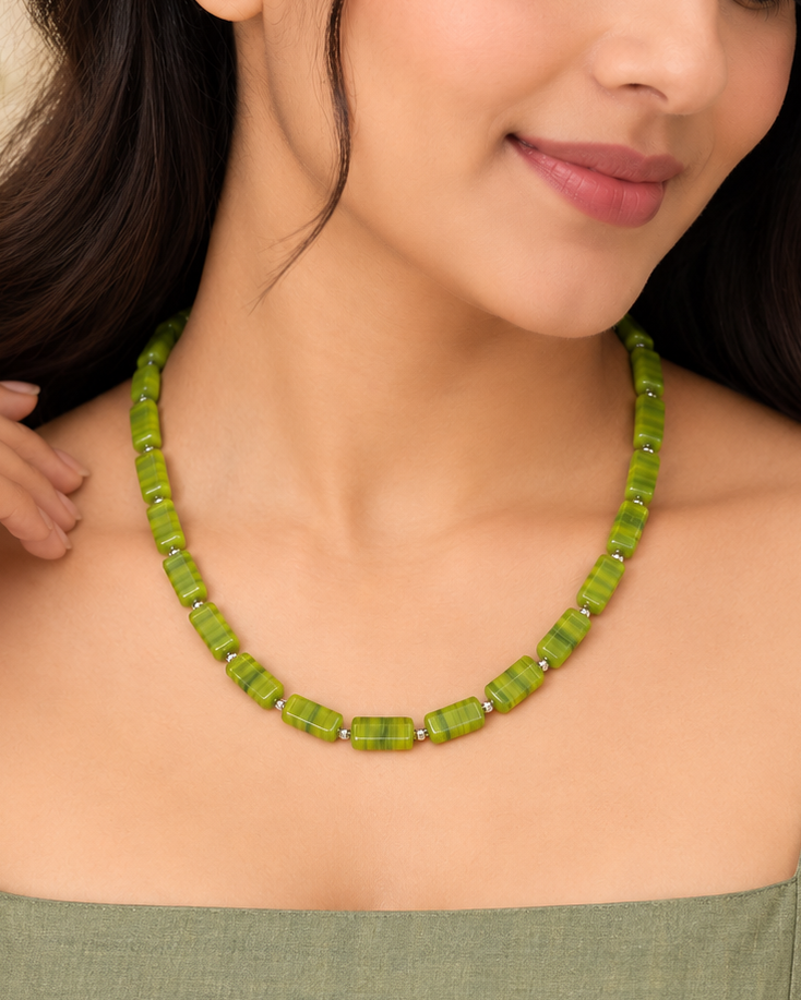 Green Beaded Necklace  | 12107981
