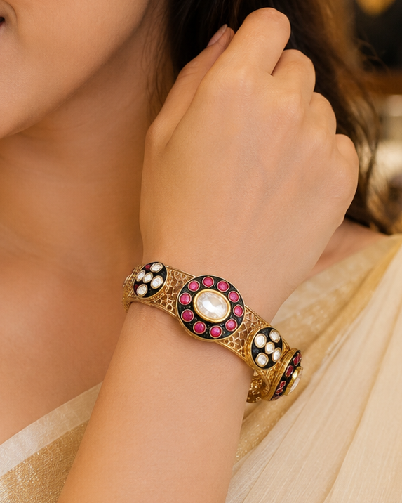Antique Gold Plated Kundan Bangle with Ruby & Green Enamel | L20556