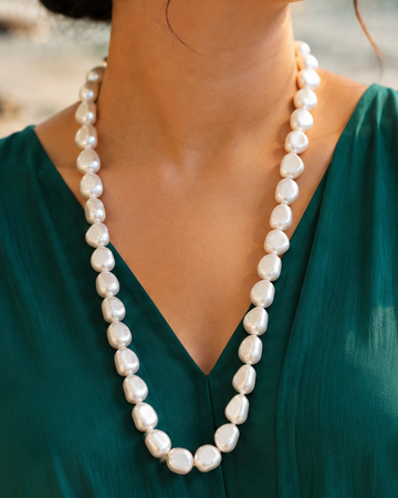 Chunky White Baroque Freshwater Pearl Necklace | L2108295