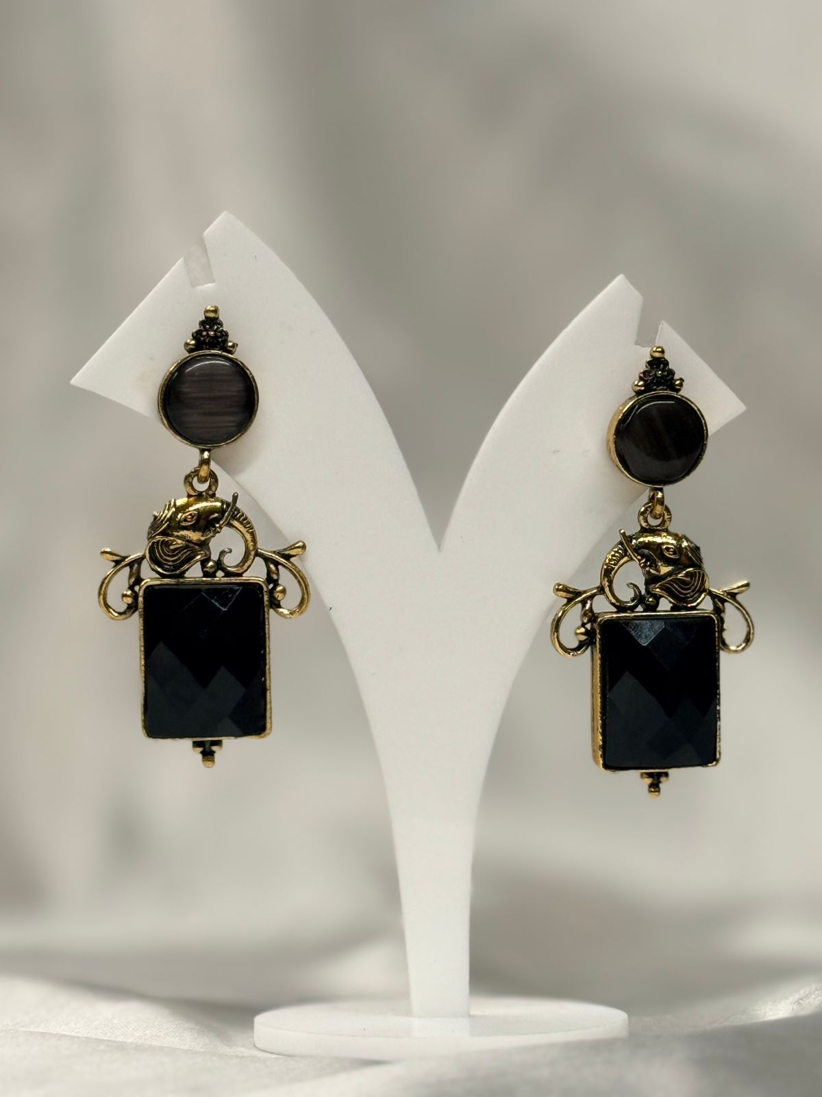 Antique Gold Elephant Drop Earrings,llb6647