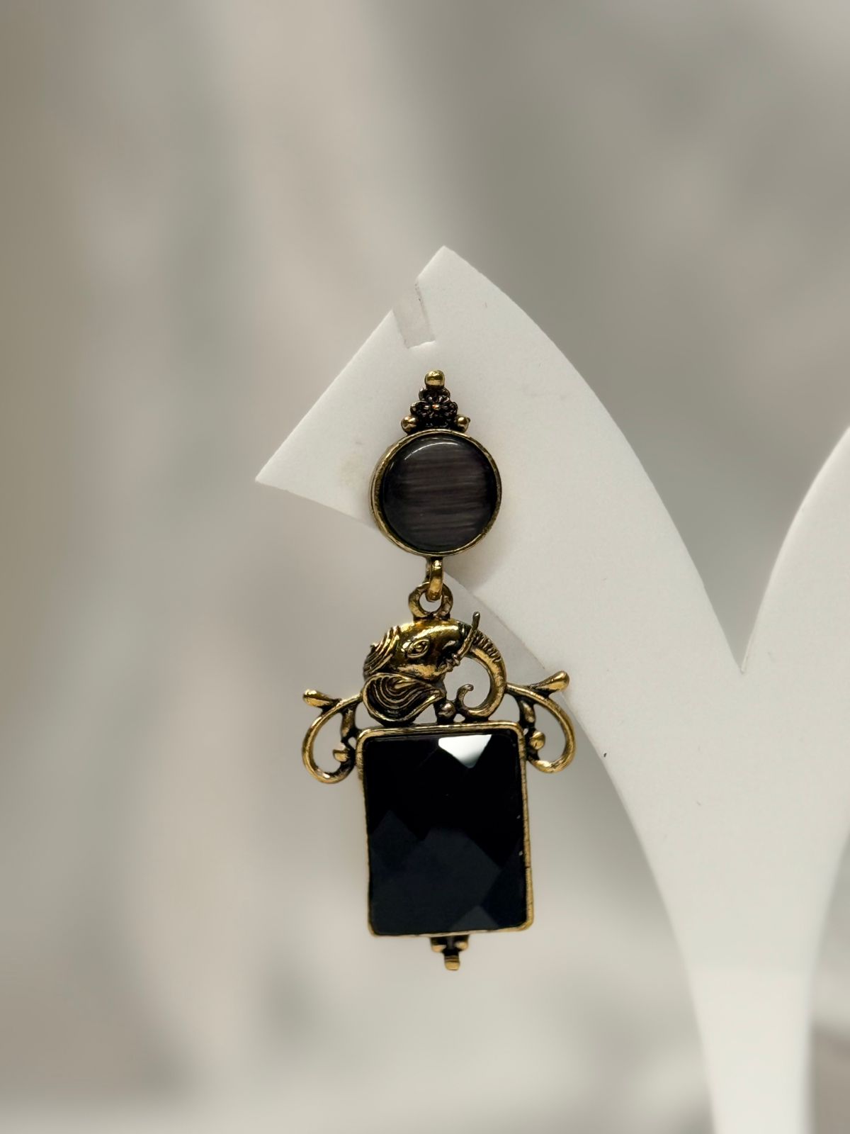 Antique Gold Elephant Drop Earrings,llb6647
