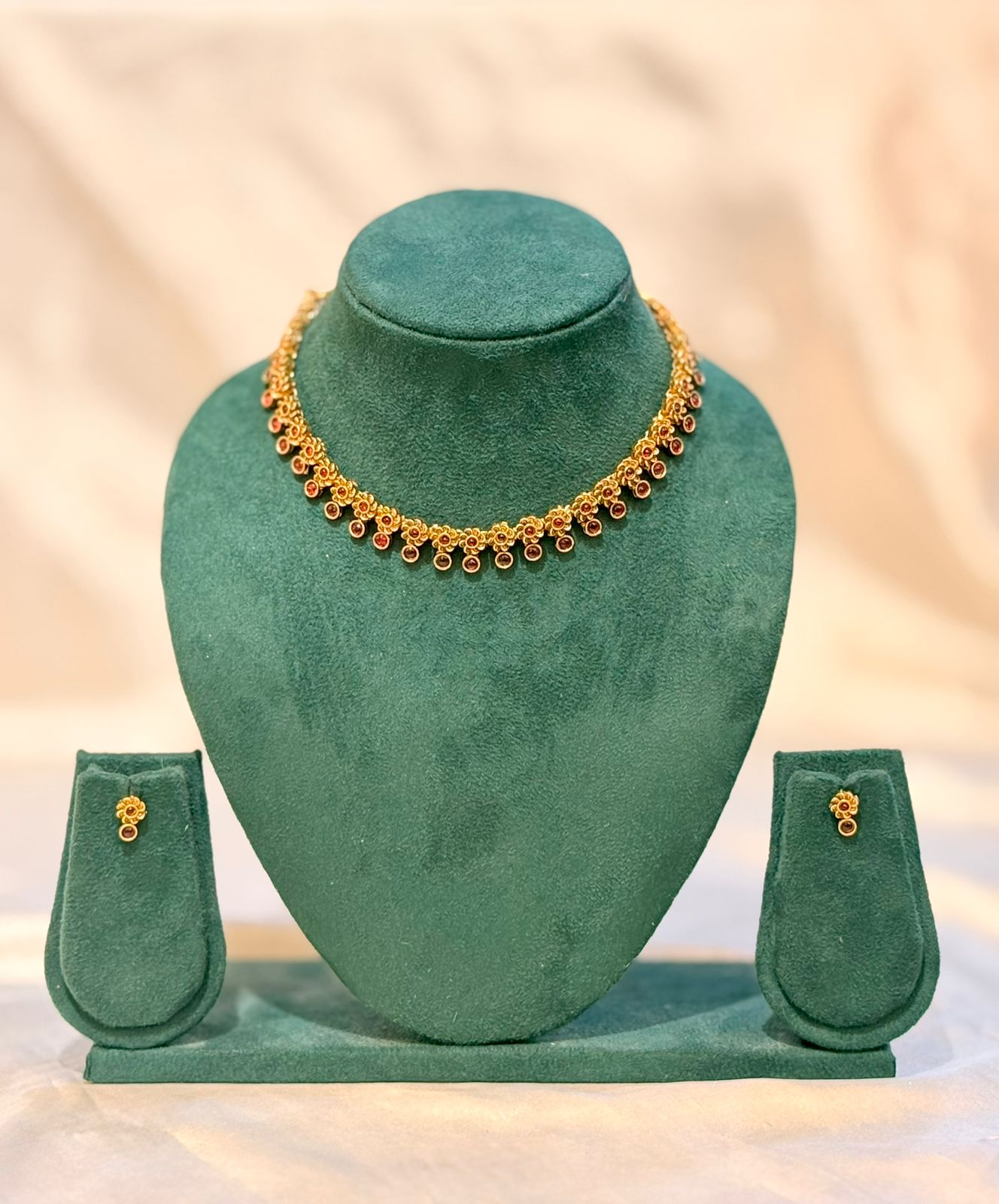 Antique Gold Floral Ruby Bead Choker Necklace & Earring Set | llb070