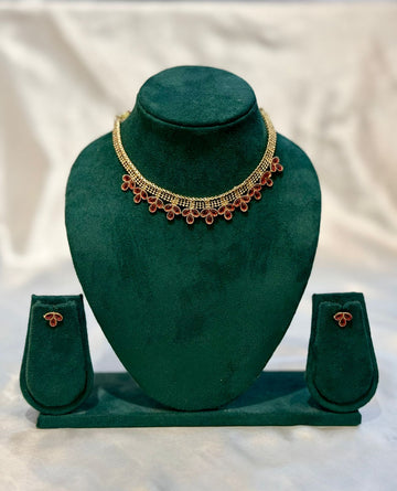 Ruby Teardrop Petal Gold Choker Necklace & Stud Earring Set | llb073