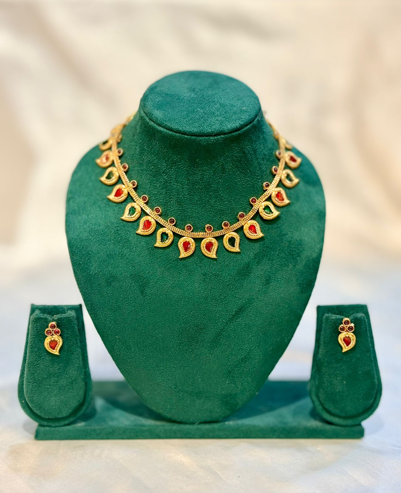 Ruby Emerald Mango Leaf Gold Necklace & Drop Earring Set | llb076