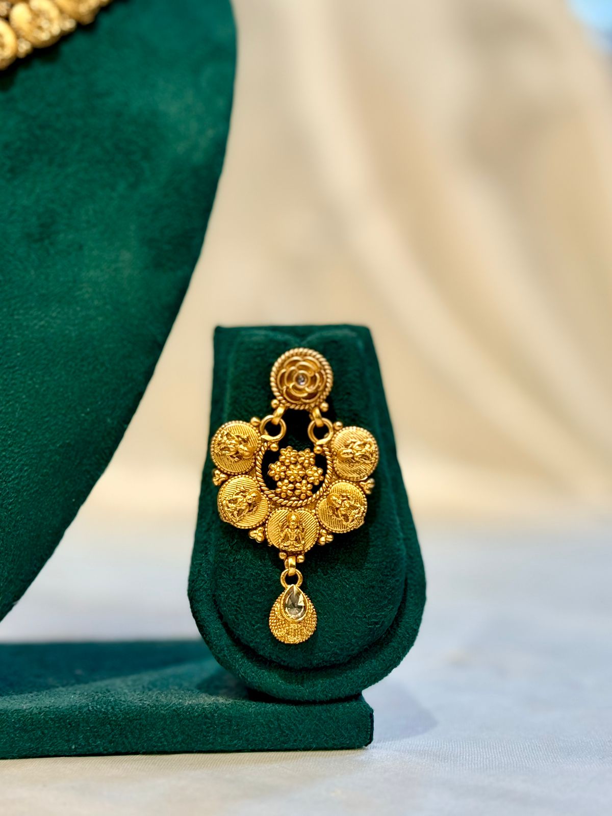Antique Gold Rose Flower Lakshmi Kasu Choker Necklace & Chandbali Earring Set | llb080