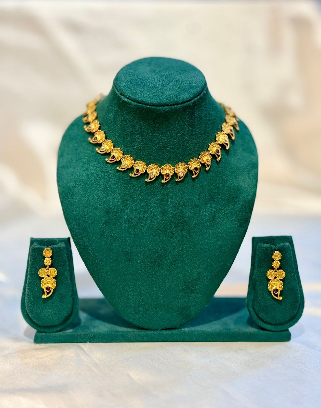 Antique Gold Floral Paisley Necklace & Double Flower Drop Earring Set | llb087