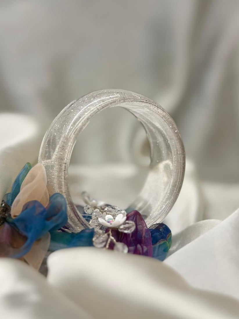 Elegant Clear Resin Bangle,llb320