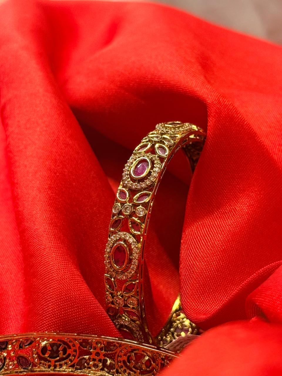 Antique Gold Bangles with Multicolor Stone,llb407