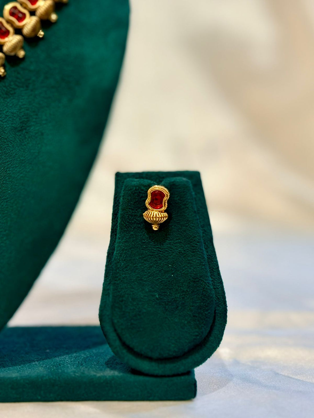 Antique Gold Ruby Emerald Cushion Stone Kalash Bead Necklace & Stud Earring Set | llb094