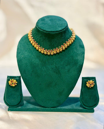 Antique Gold Ruby Emerald Floral Cluster Choker Necklace & Stud Earring Set | llb096