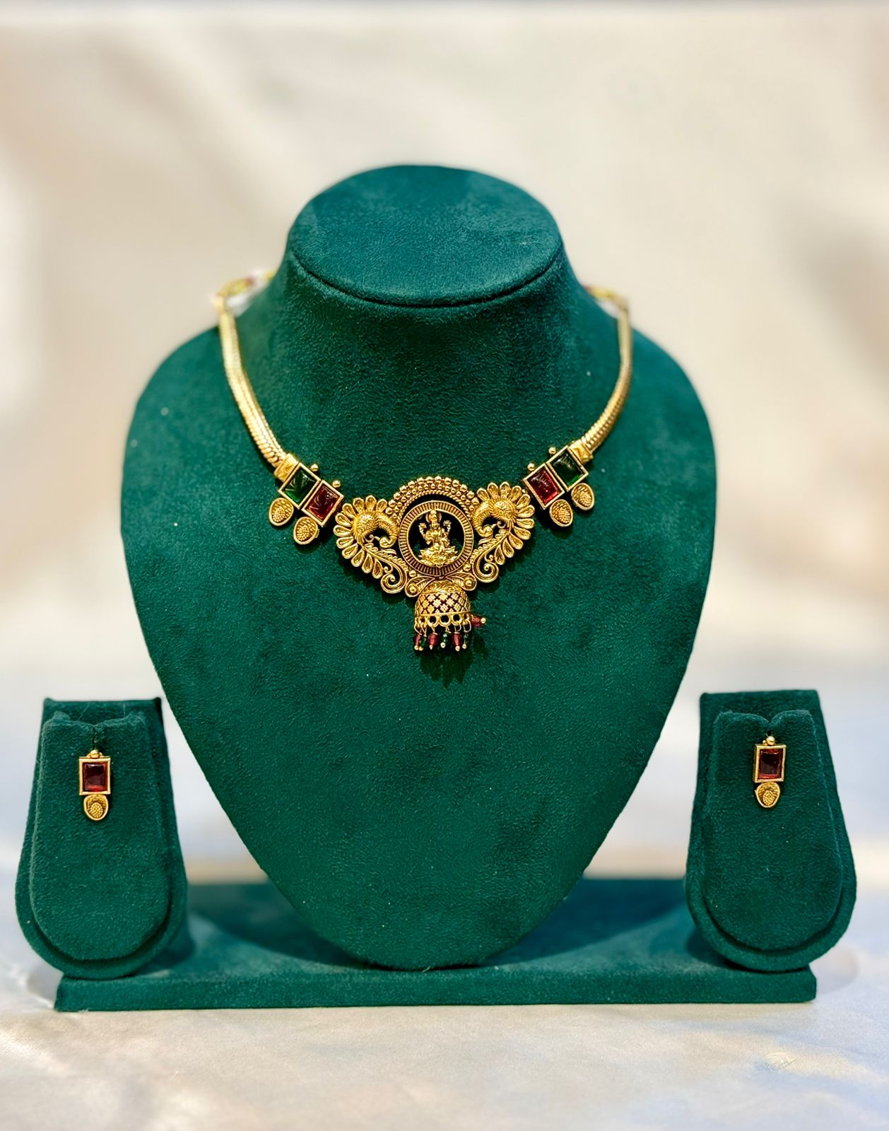 Antique Gold Lakshmi Peacock Hasli Necklace & Ruby Stud Earring Set | llb099