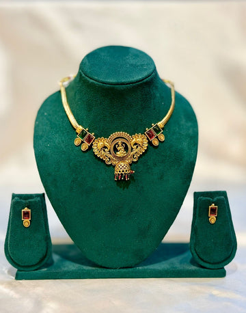 Antique Gold Lakshmi Peacock Hasli Necklace & Ruby Stud Earring Set | llb099