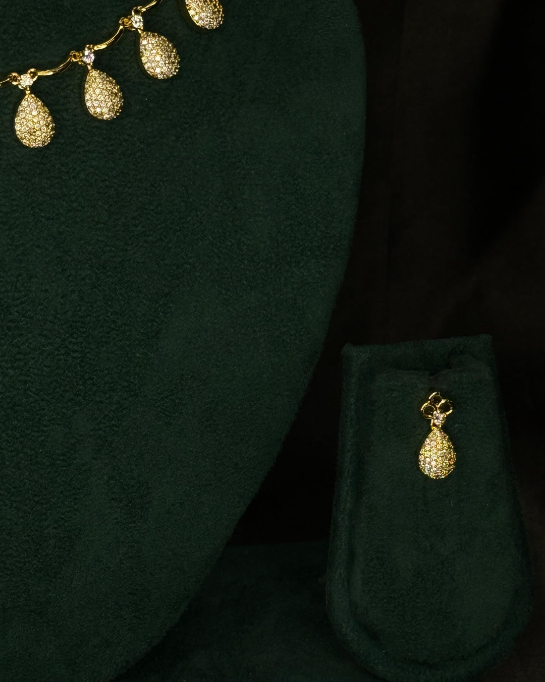 Gold-Tone Teardrop Stone Necklace Set with Matching Earrings | GV1362