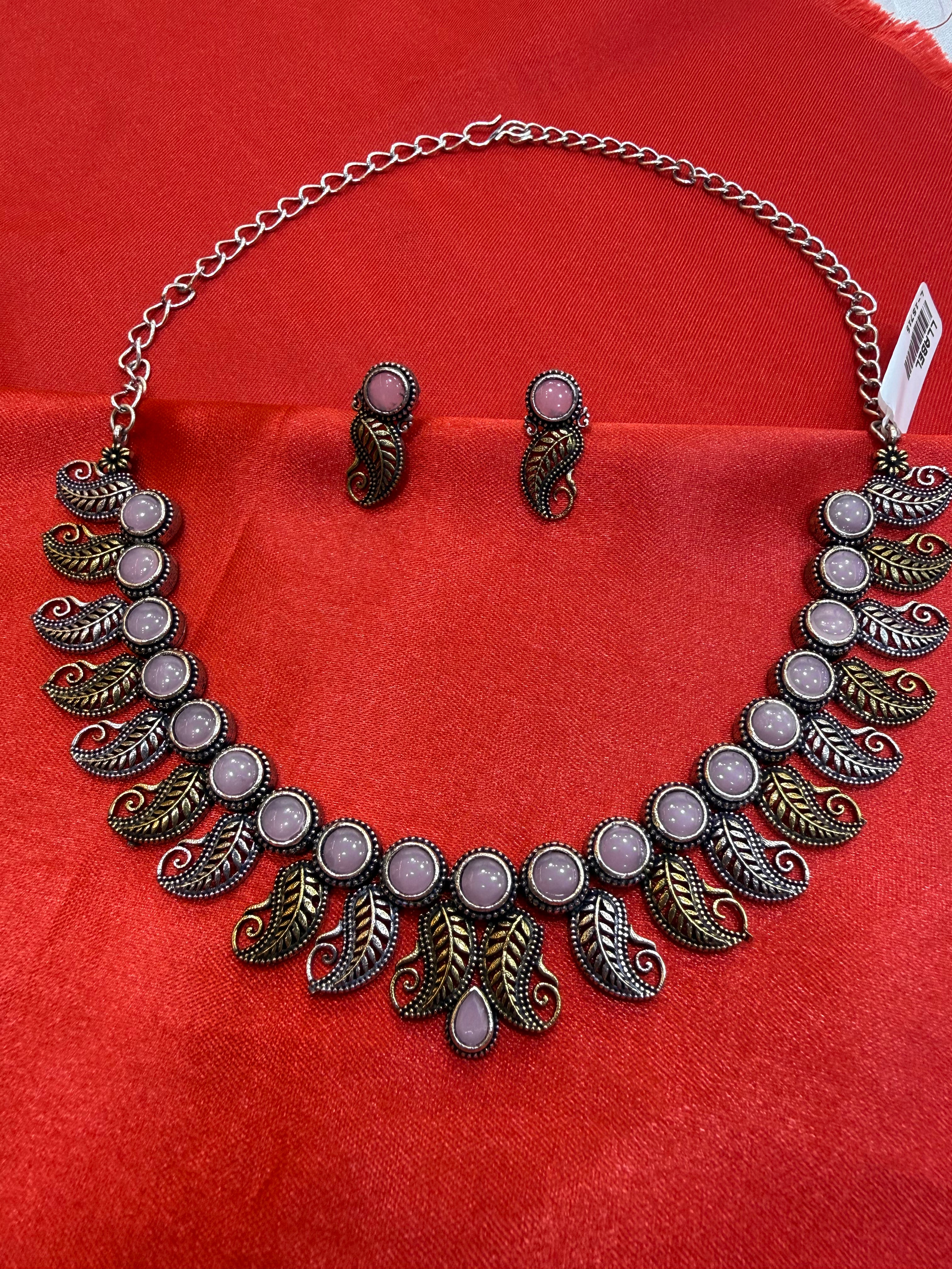 Elegant Antique pearl Leaf Necklace Set | LB118