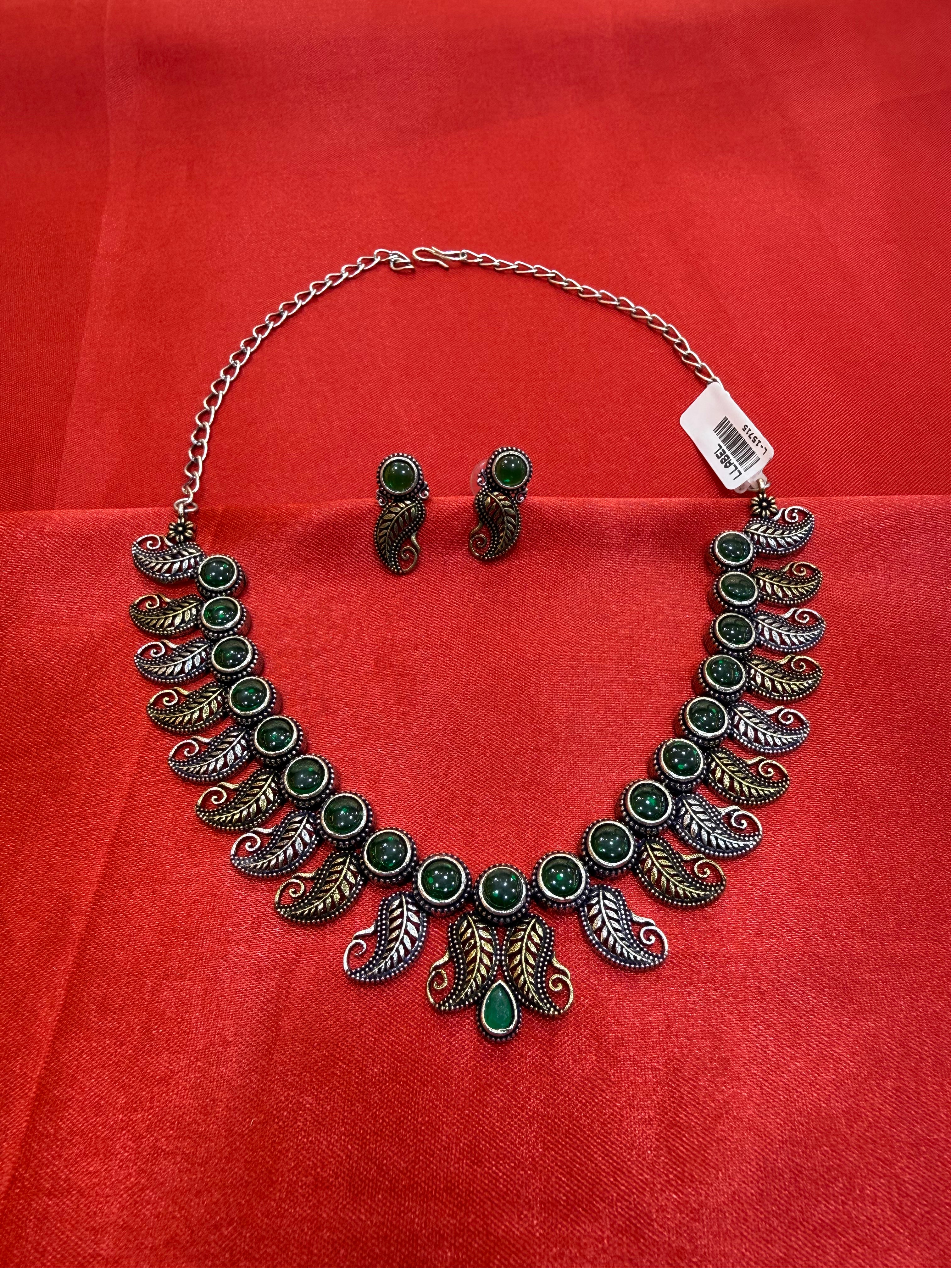 Elegant Antique pearl Leaf Necklace Set | LB118