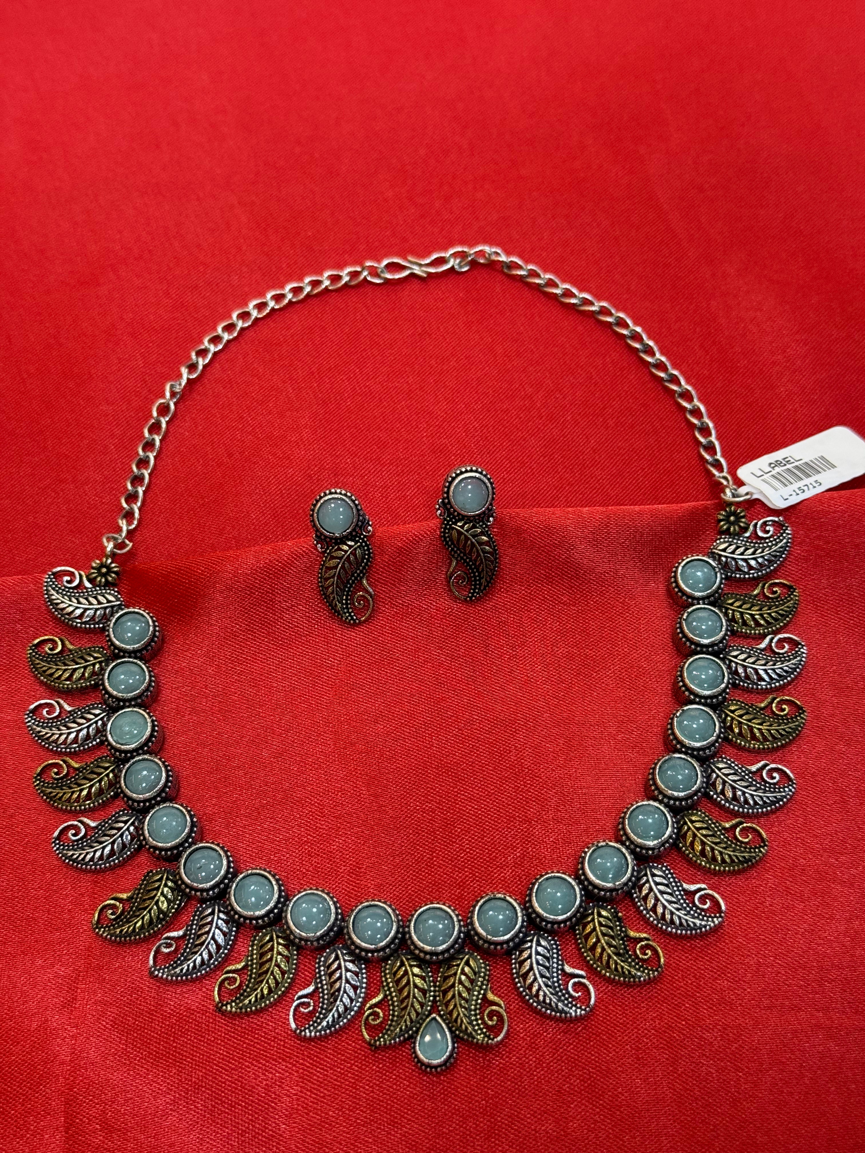 Elegant Antique pearl Leaf Necklace Set | LB118