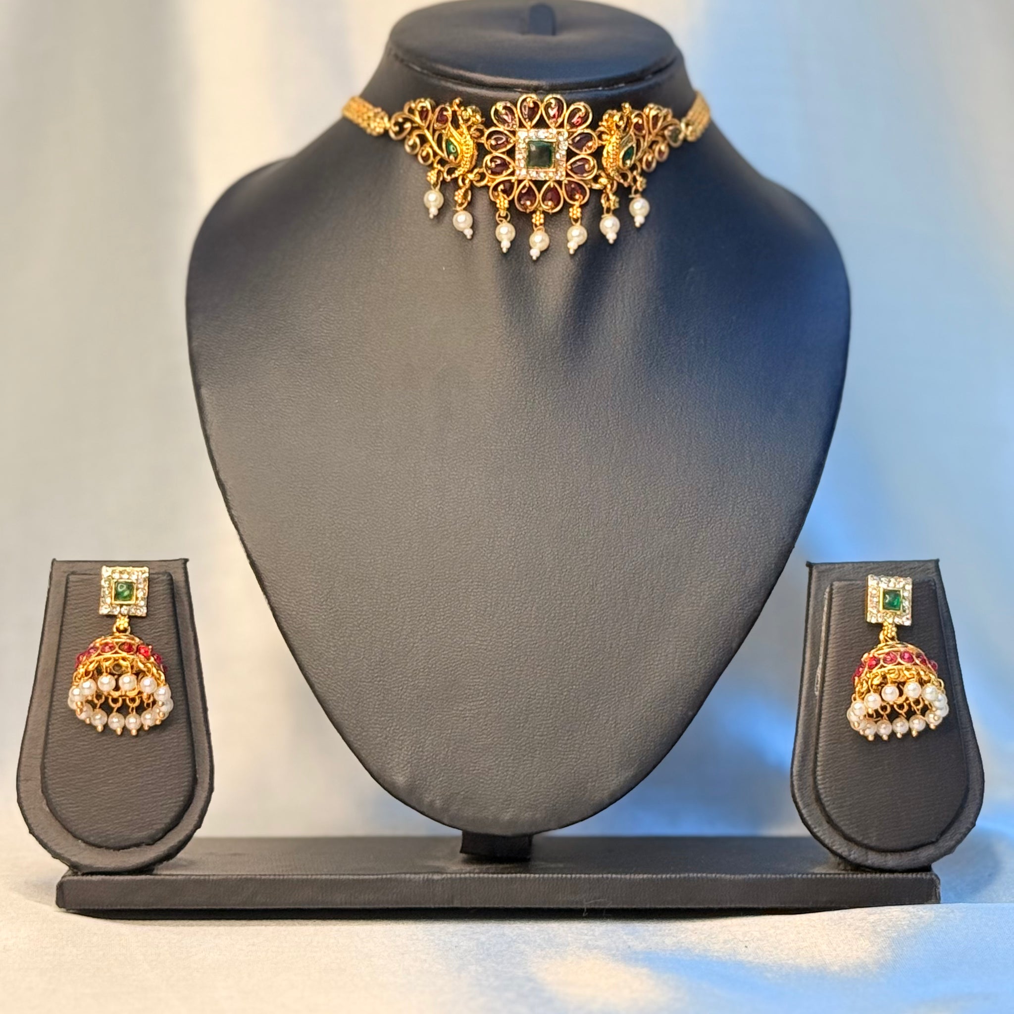 Peacock Elegance Choker