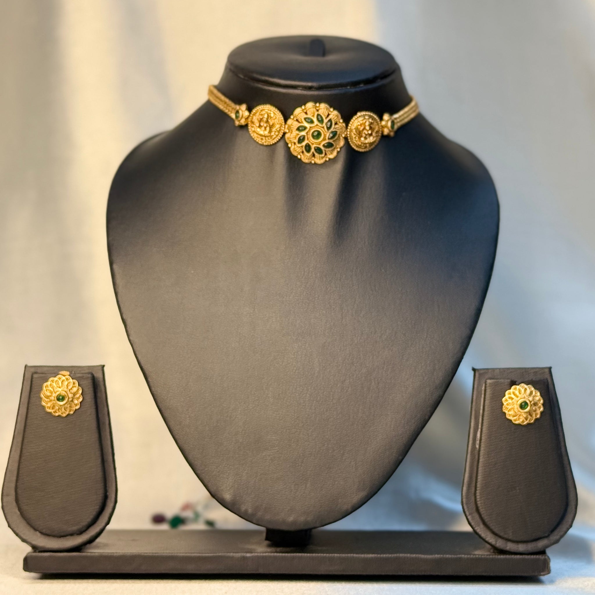 Lakshmi Floral Choker