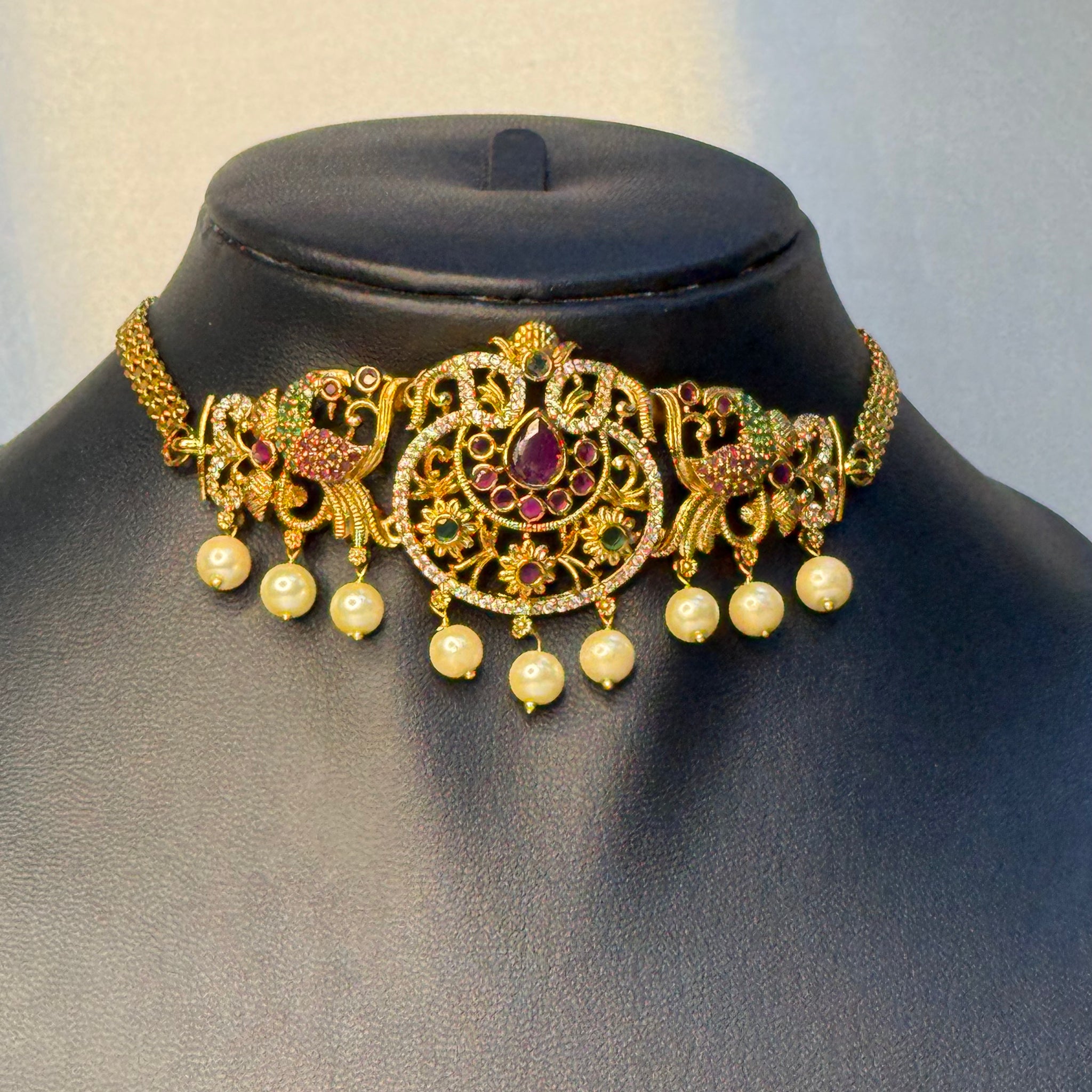 Peacock Pearl Choker
