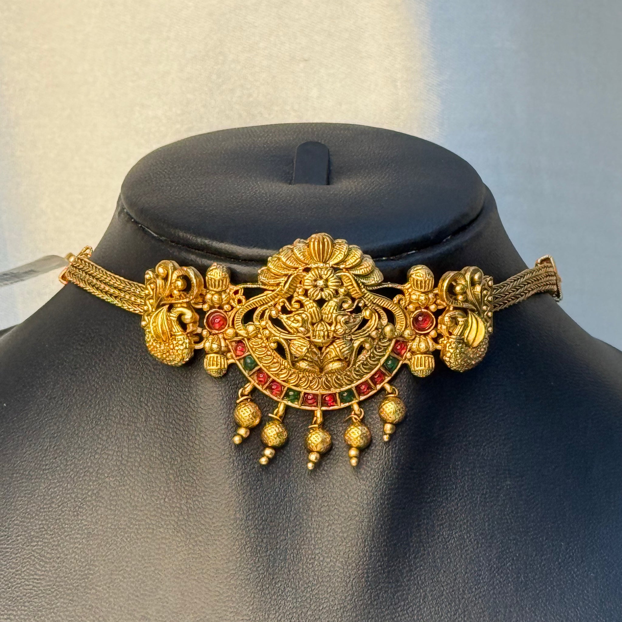 Peacock Yali Antique Choker