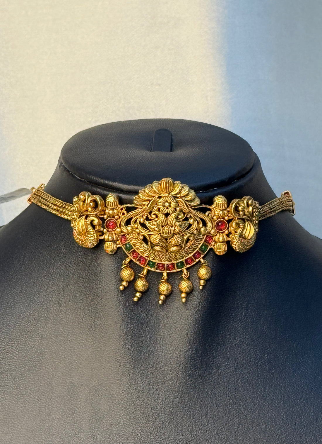 Peacock Yali Antique Choker