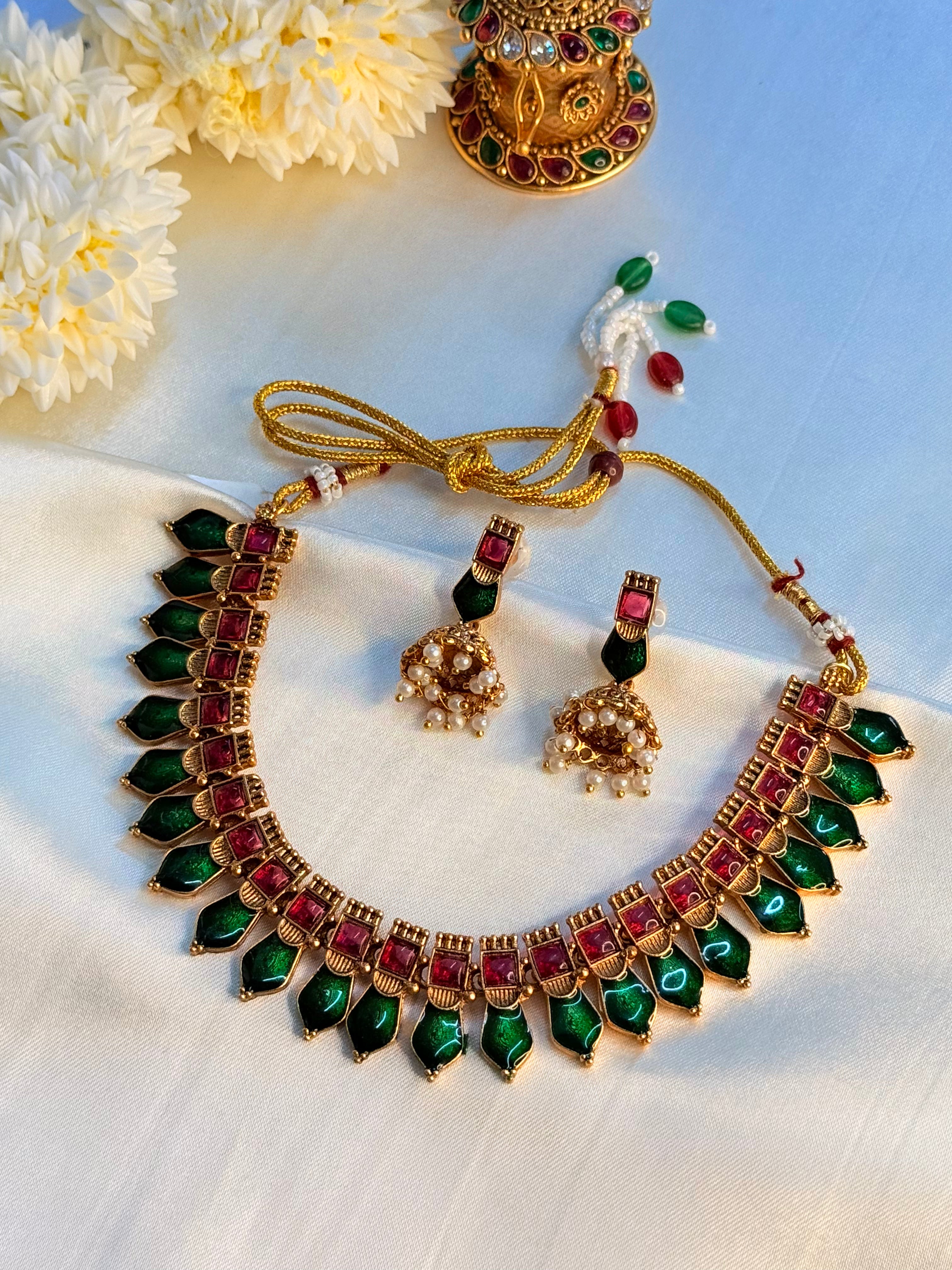 Naagapadam Necklace  |  LB81
