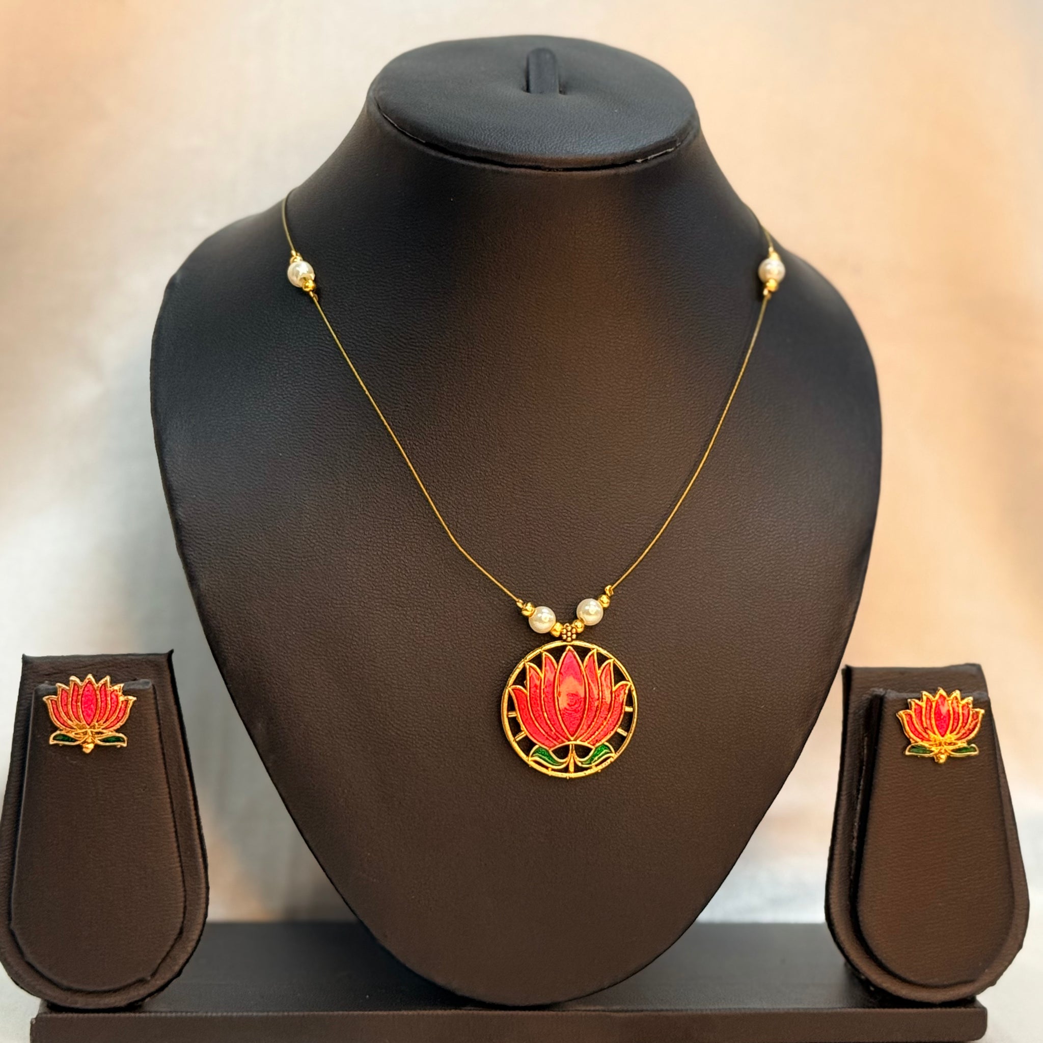 Lotus Invisible chain
