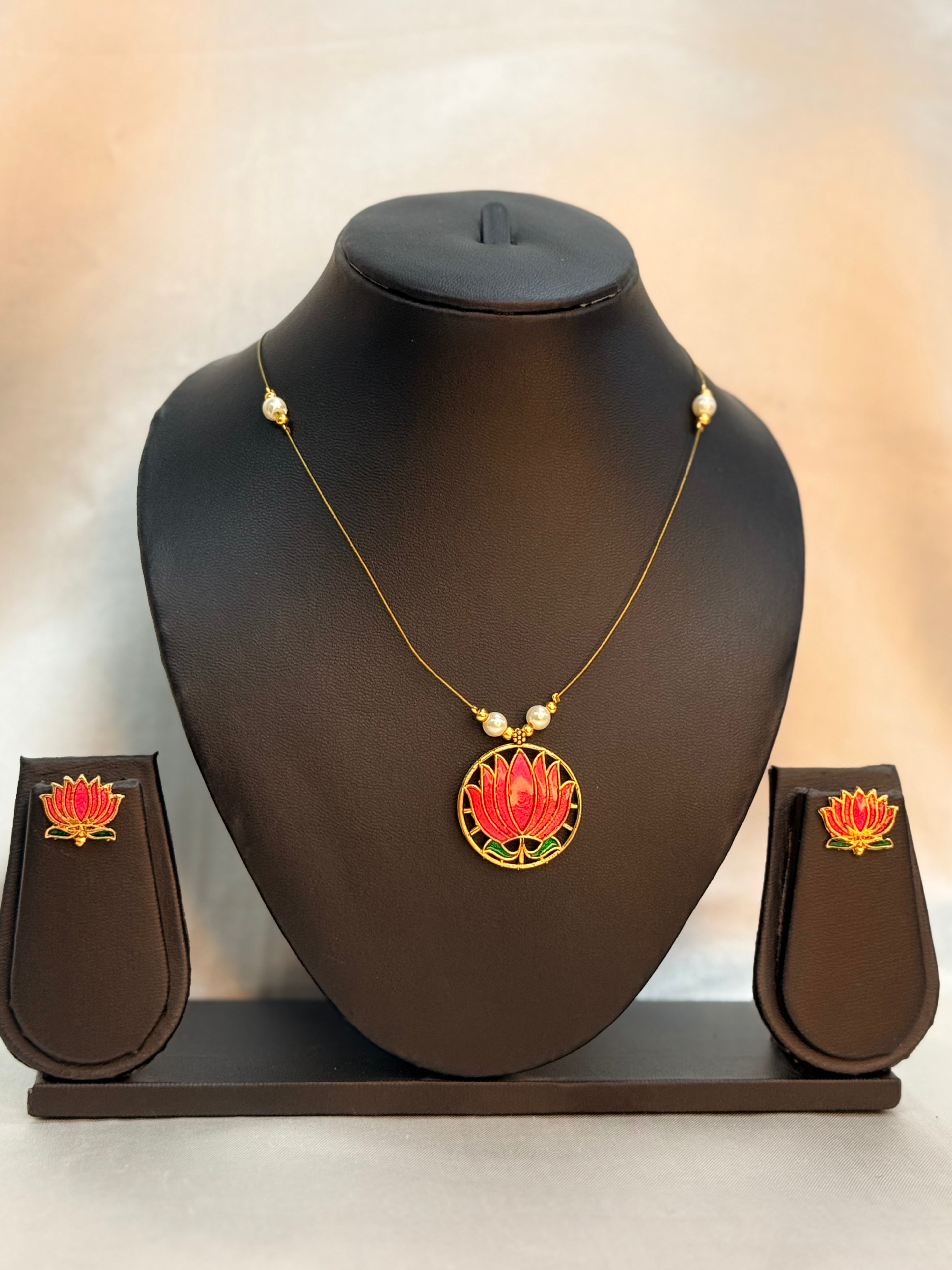 Lotus Invisible chain