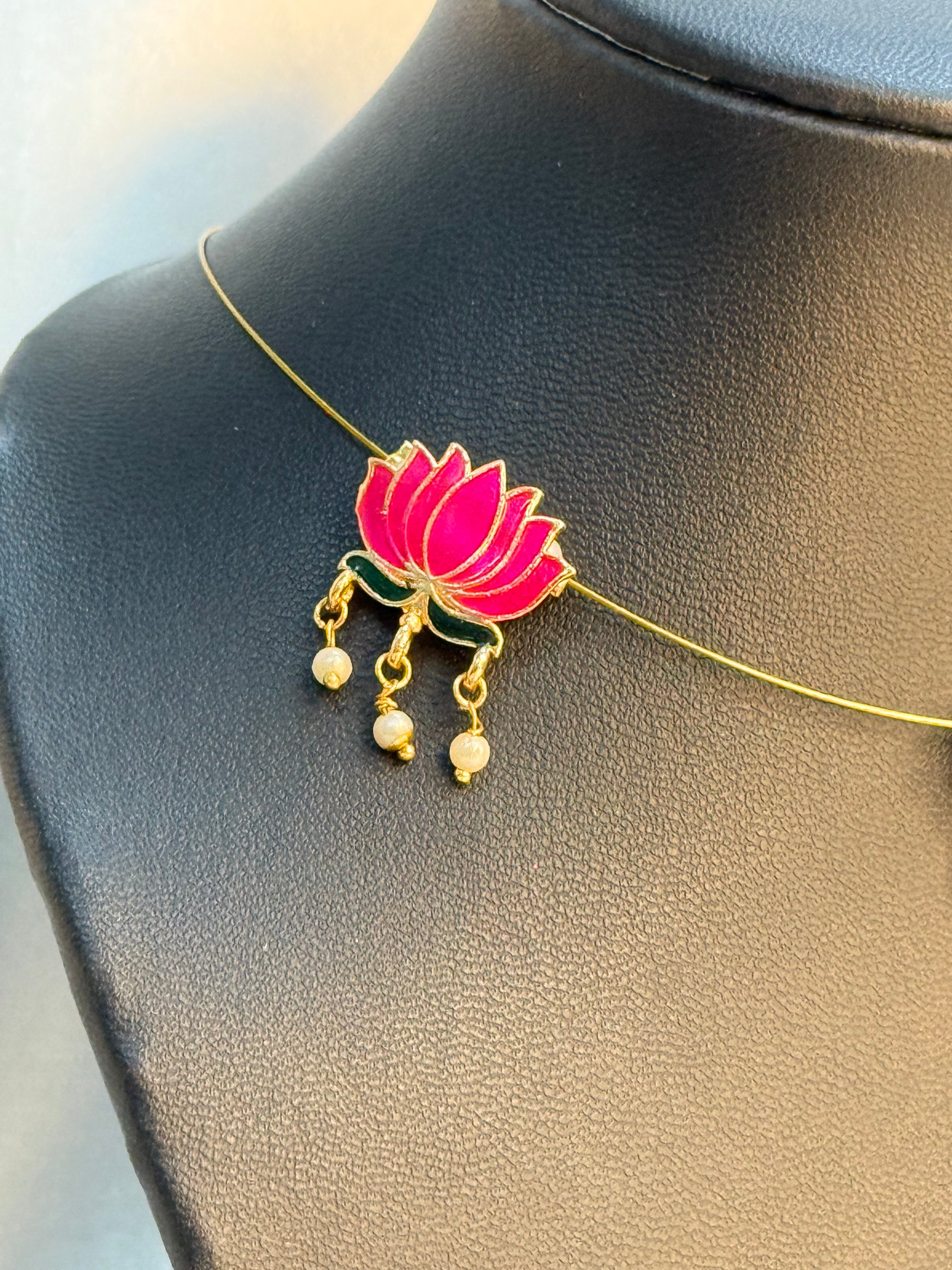 Lotus Invisible Chain
