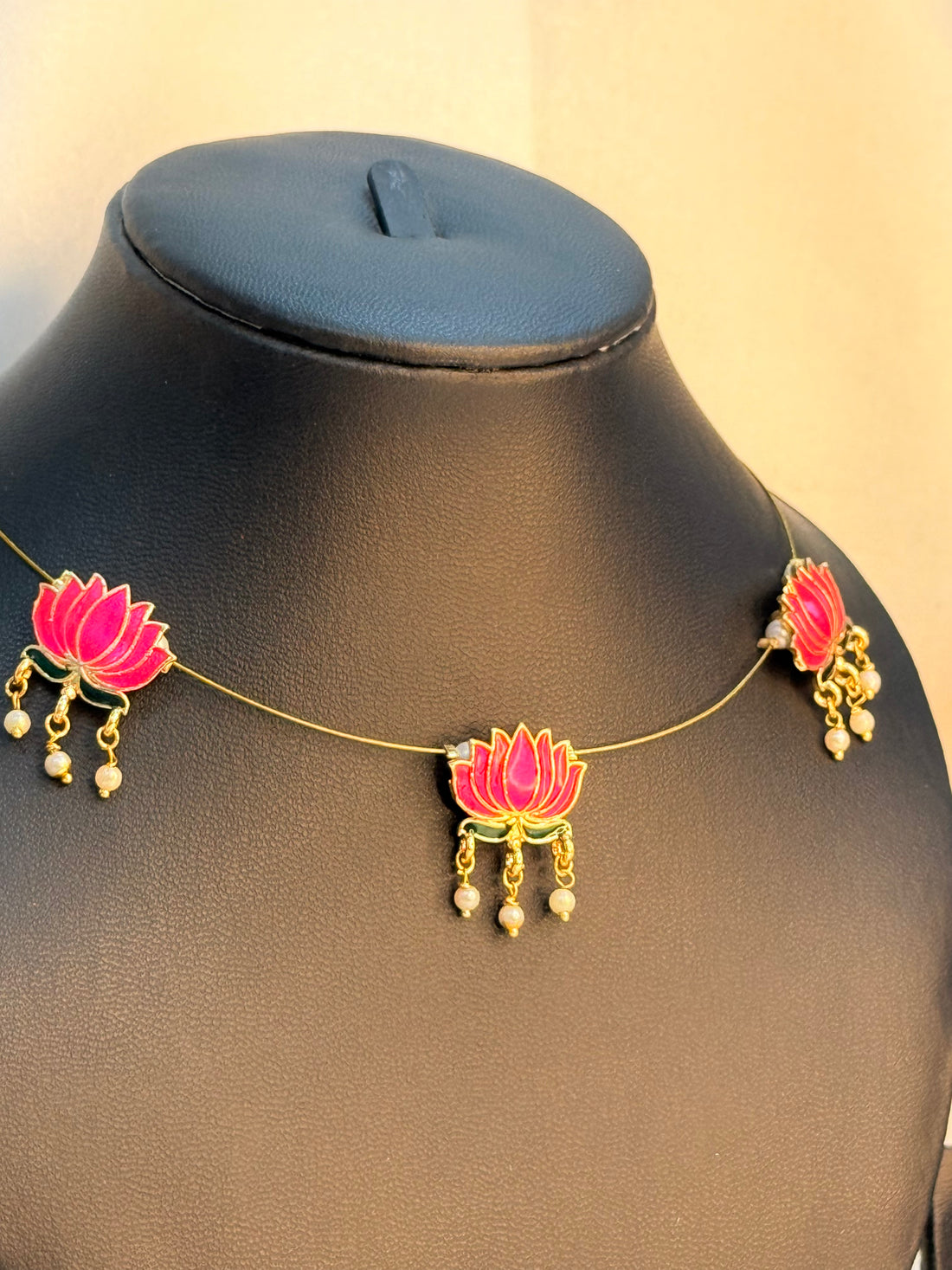 Lotus Invisible Chain