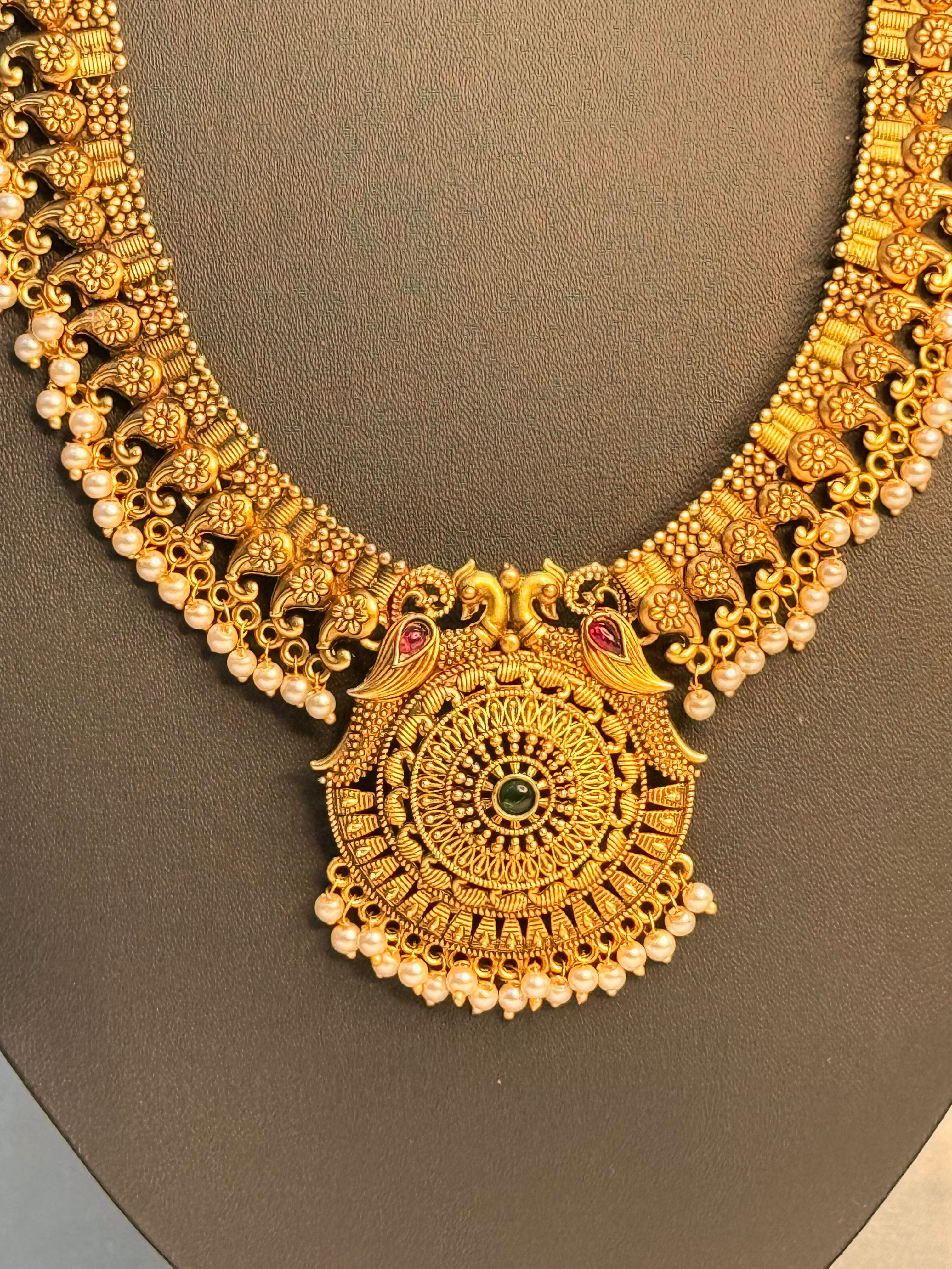 Grand Antique Gold Bridal  Jewellery Set  |  LB92