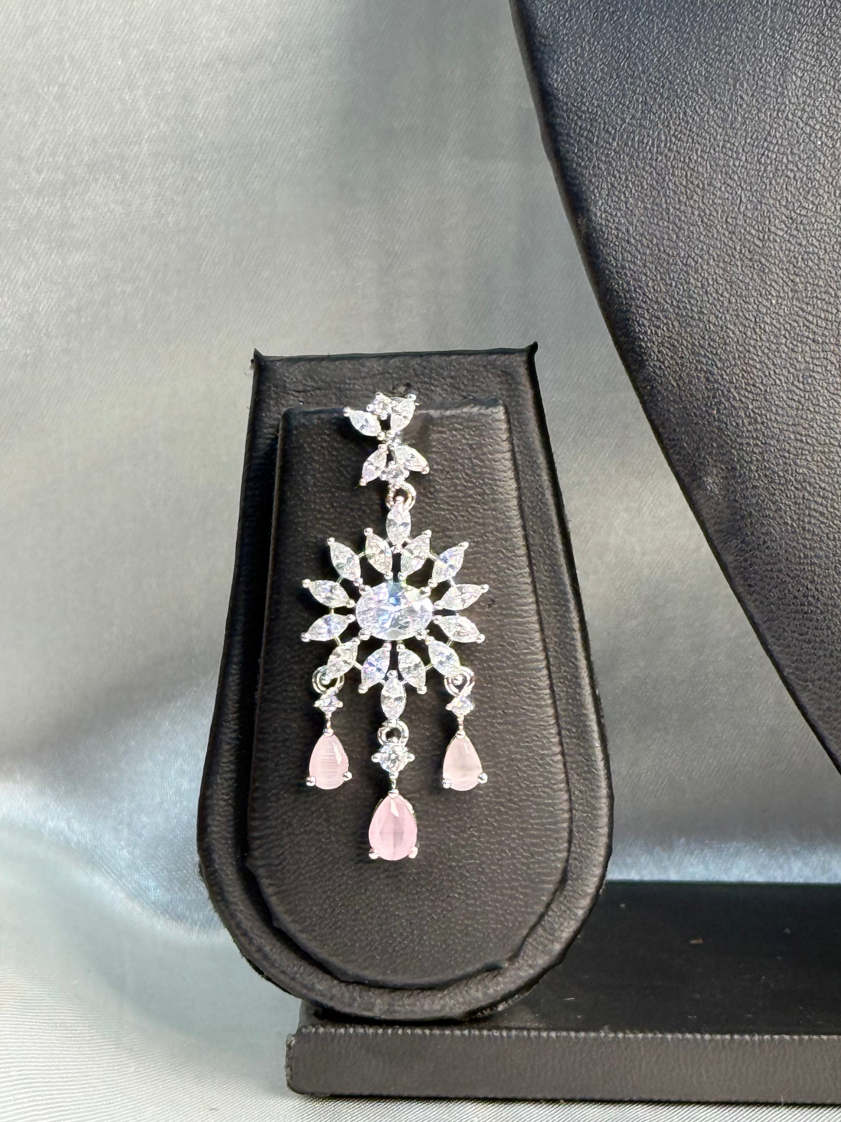 Roselle Sparkle Necklace | LB106