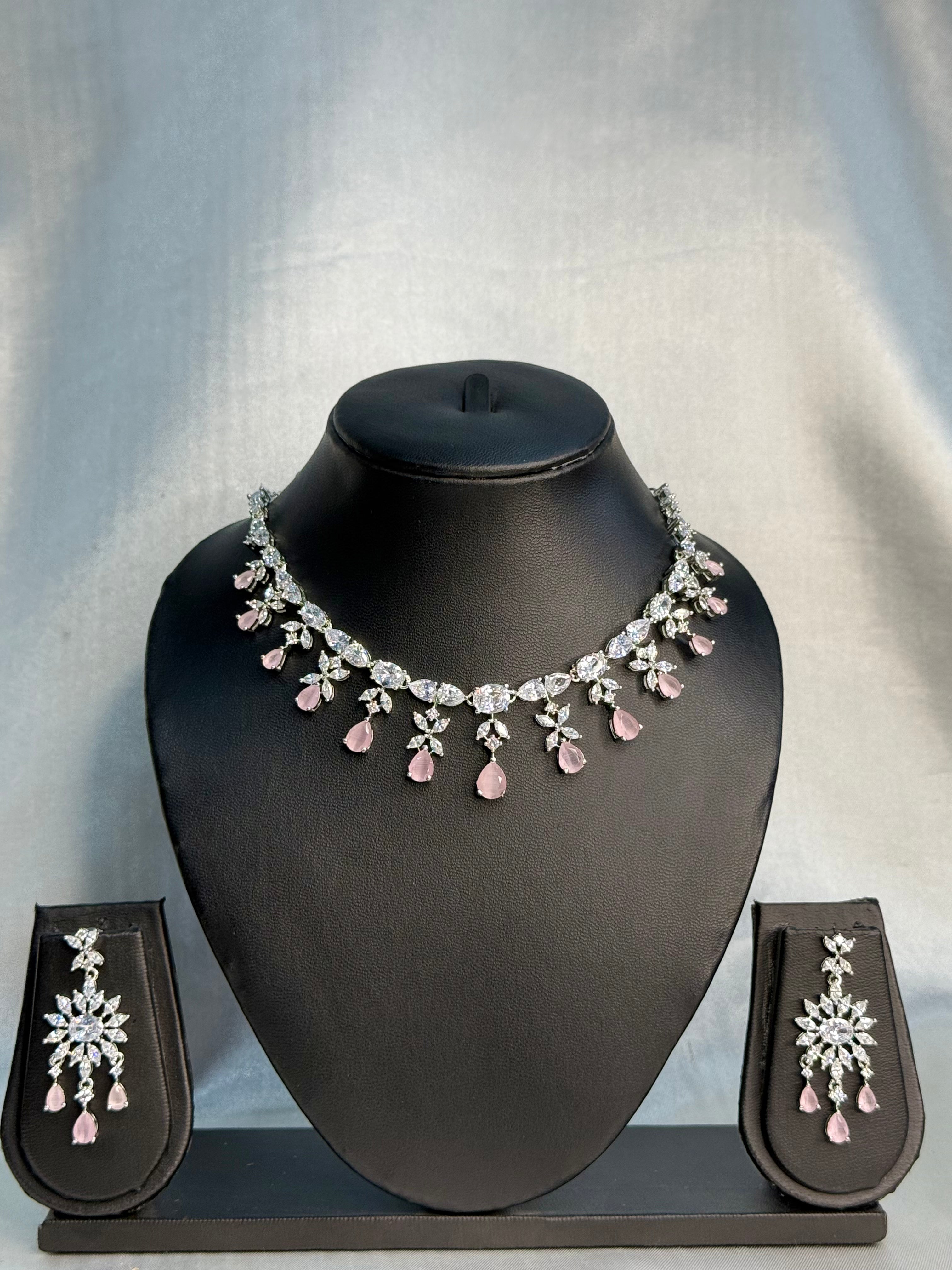 Roselle Sparkle Necklace | LB106