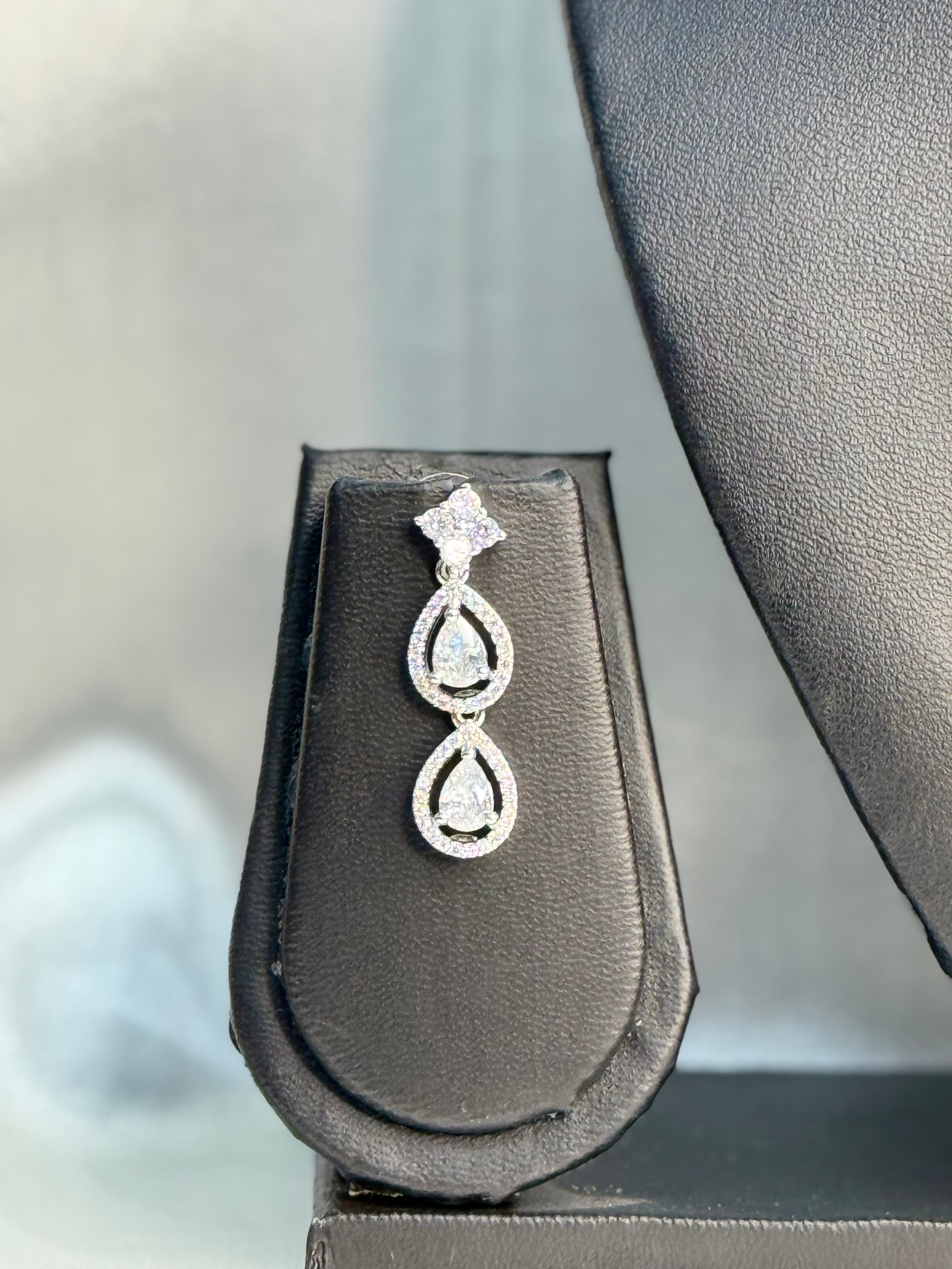 Pearluxe Spark Necklace | LB107