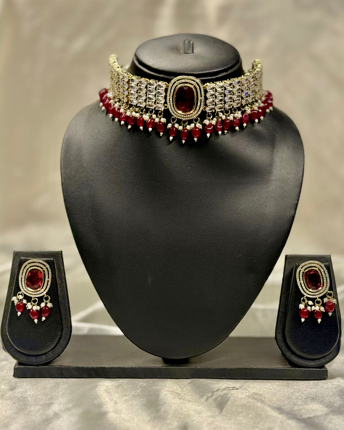 Choker Necklace Set with Red Stone Pendant and Matching Earrings | L11727