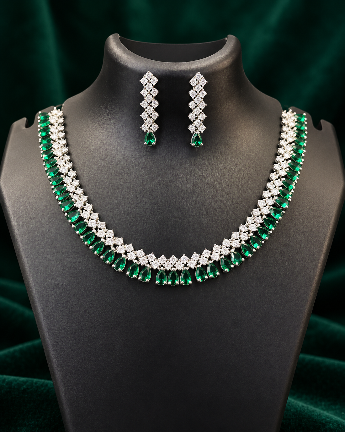 Emerald Green Stone Necklace Set with Matching Earrings | L8672