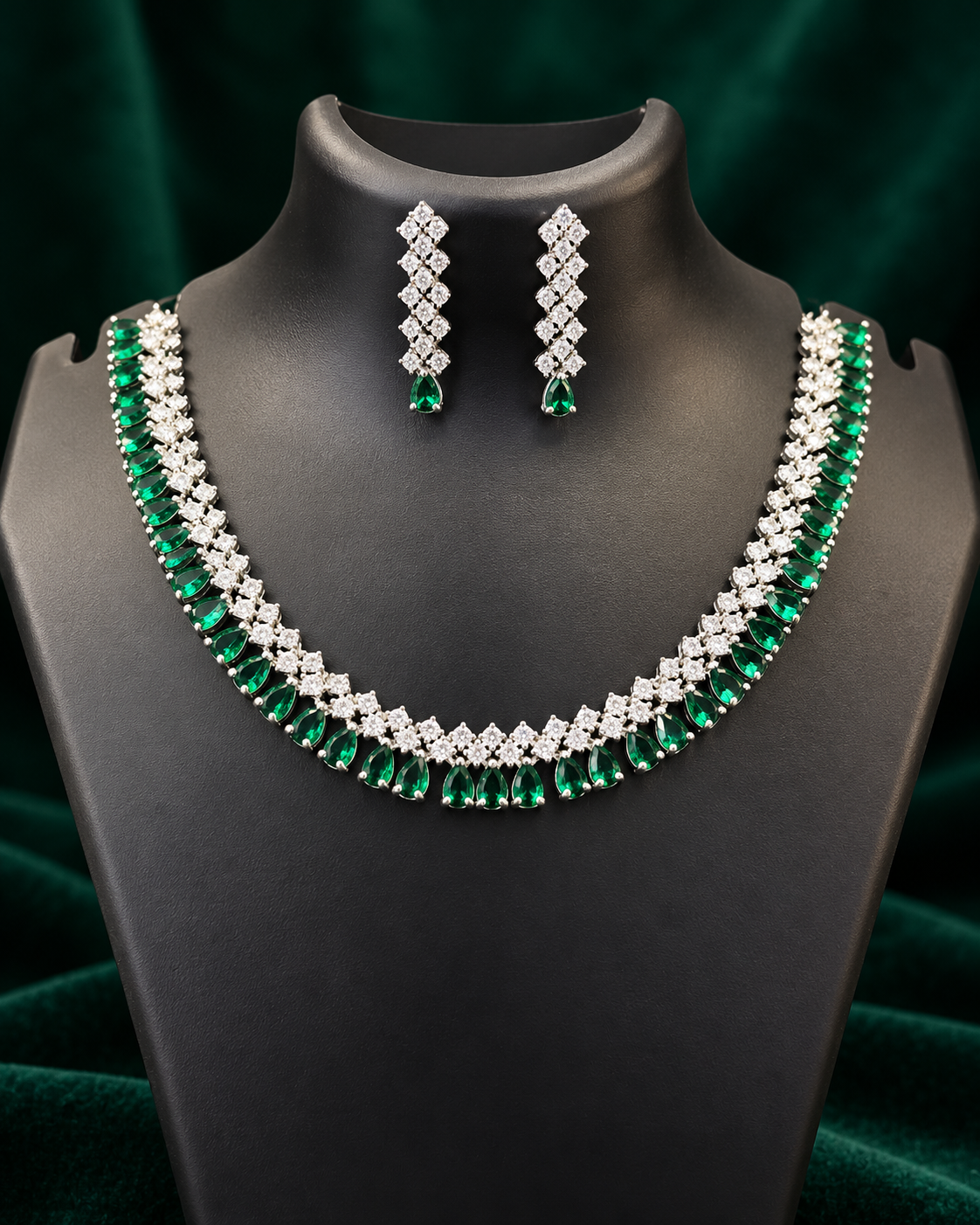Emerald Green Stone Necklace Set with Matching Earrings | L8672