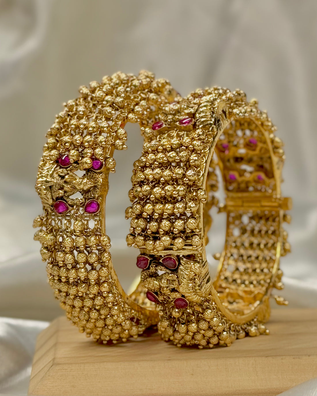 Gold-Toned Textured Bead Bangle with Pink Stone Embellishments - 1 BANGLE | LV971