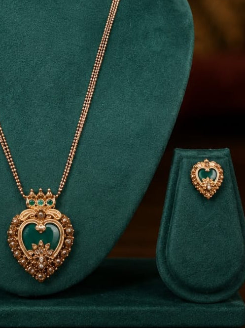 Gold Antique Polki Open Heart Pendant Long Necklace Set | OL 22