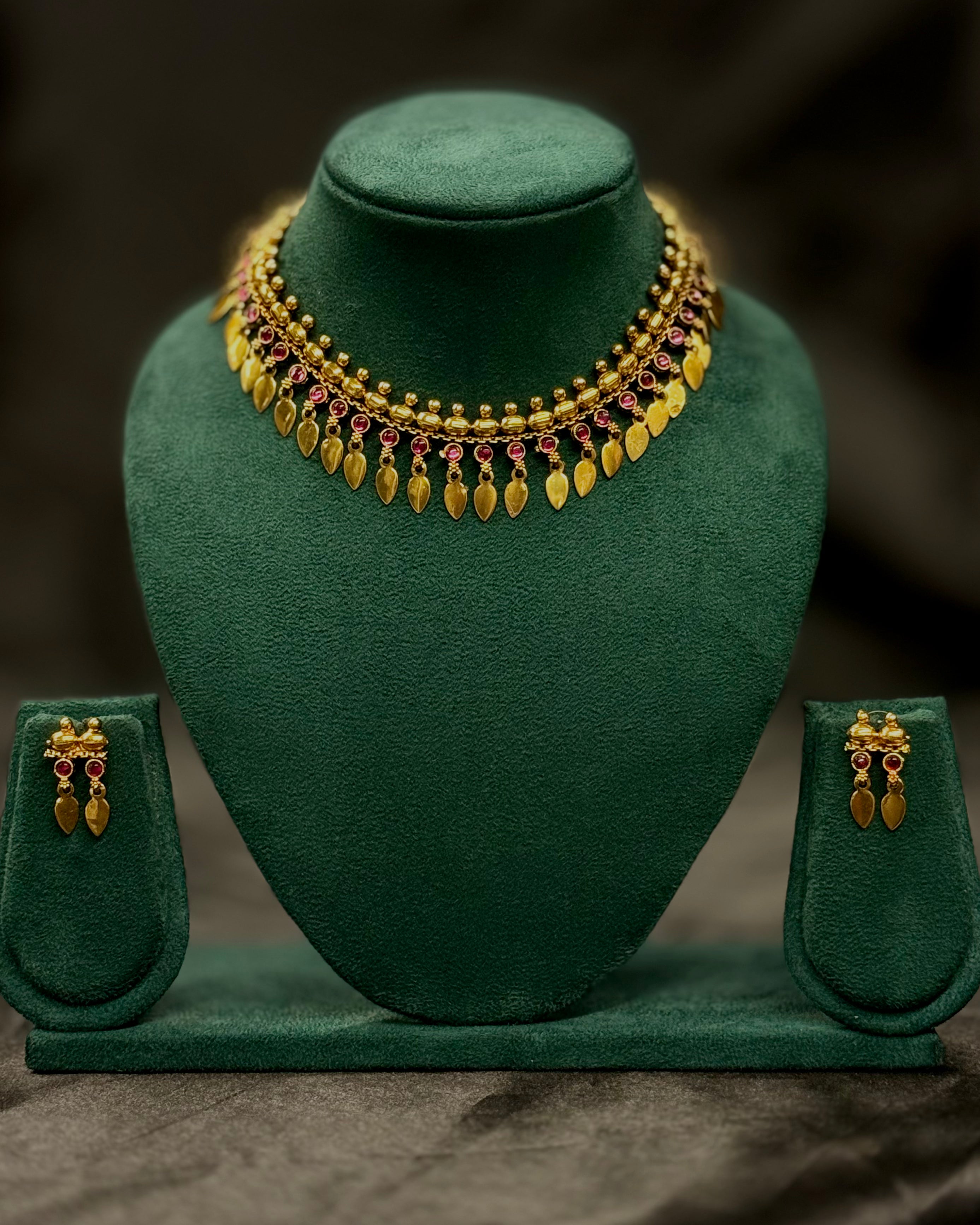 Antique Gold Beaded Choker Ruby Stone Gold Leaf Drop Set | ONK127