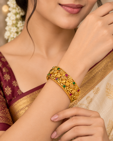 Red & Green Stone Bangle | ONK291