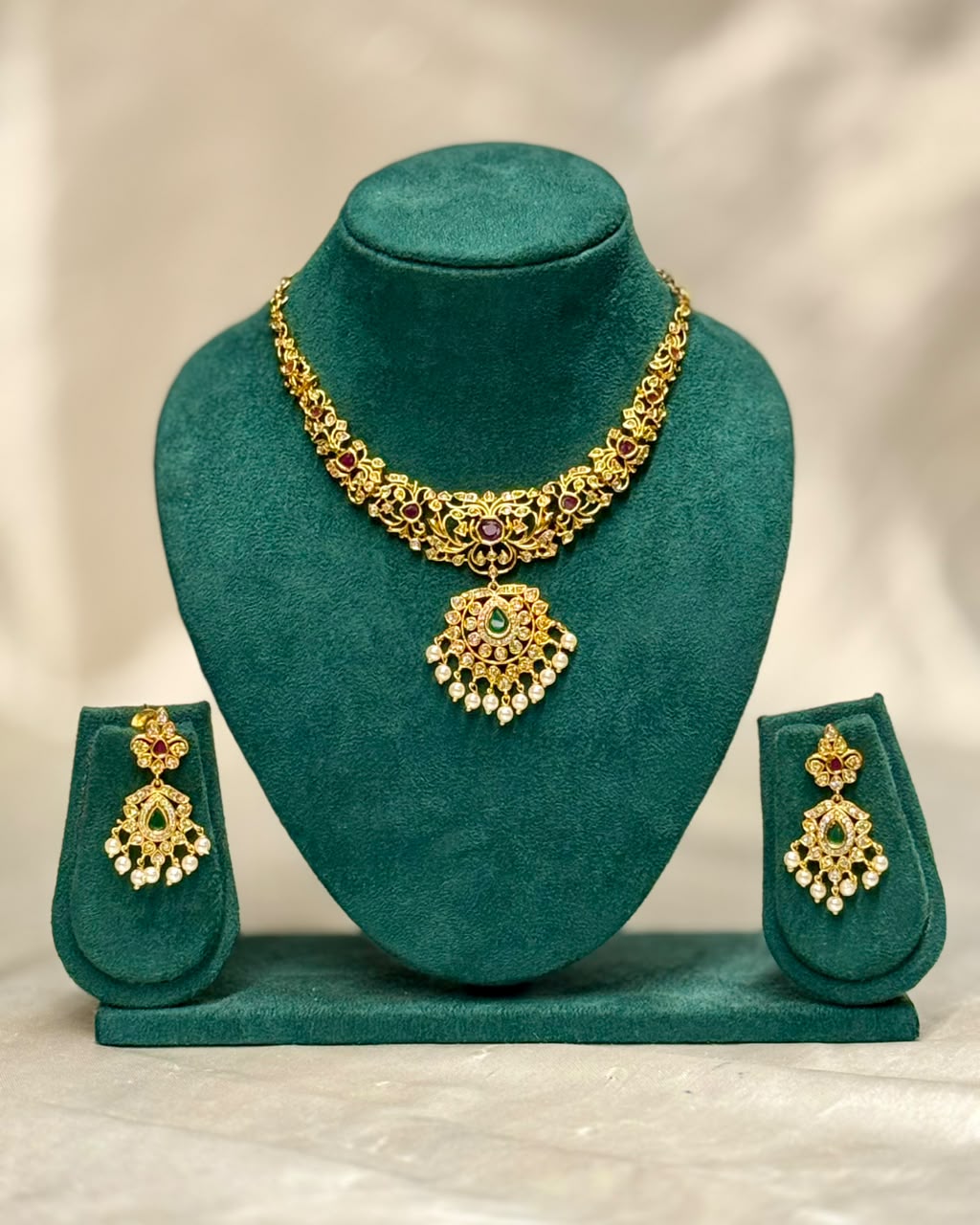 Green Stone Floral Necklace Set | ONK311