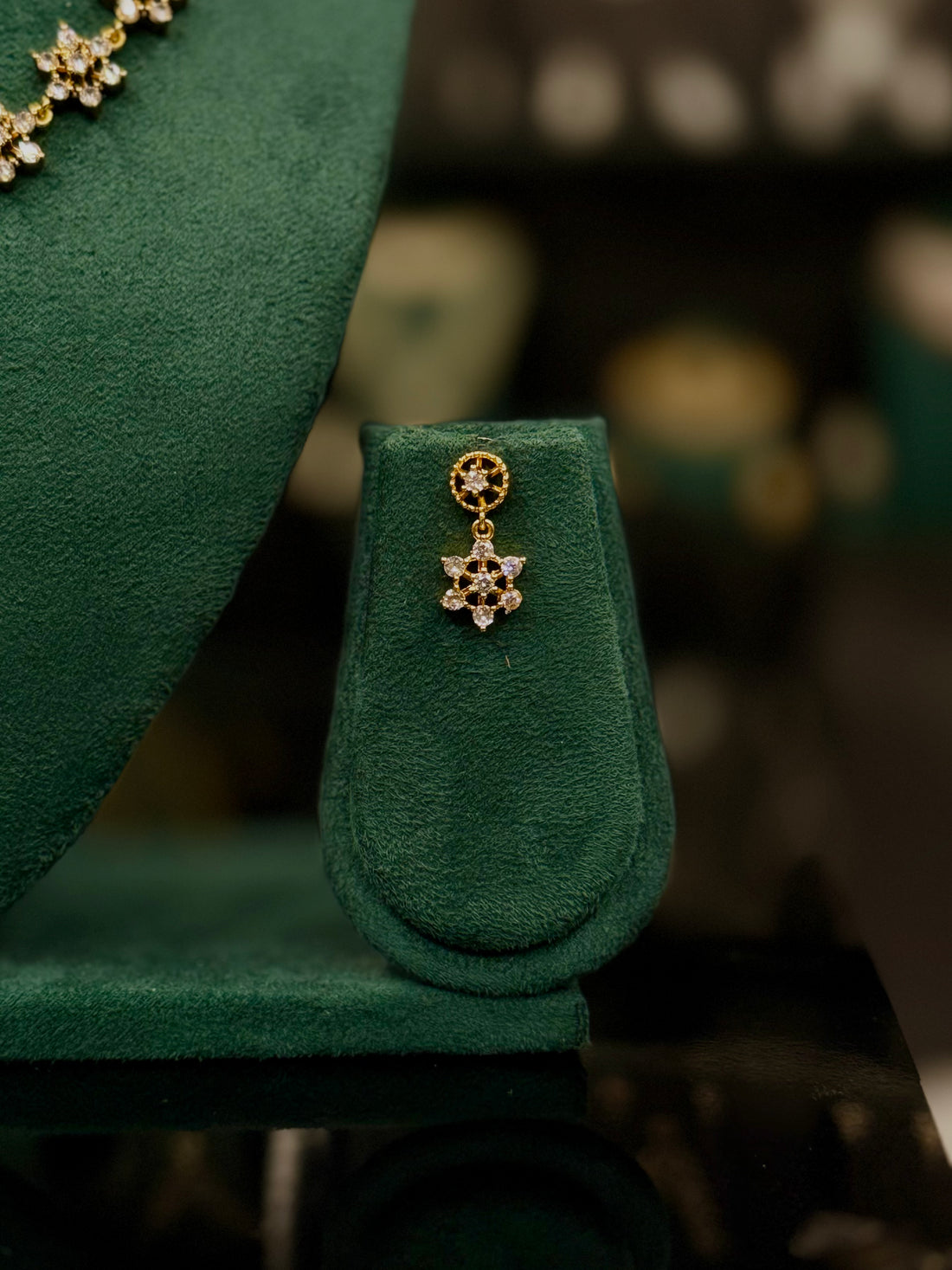 Elegant Gold Floral Necklace Set with Matching Earrings | ONK379