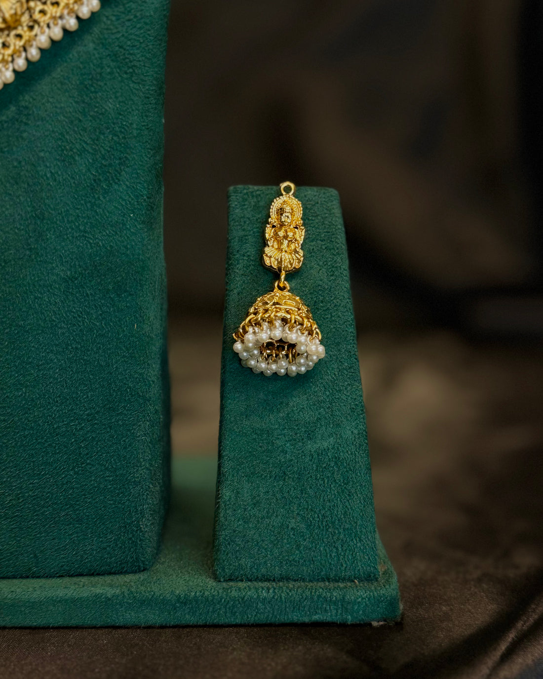 Gold Lakshmi Bridal Jewellery Set - P9 | Llabel Fashion