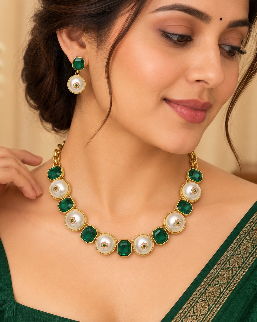 Green Stone Pearl Necklace Set | T302511553
