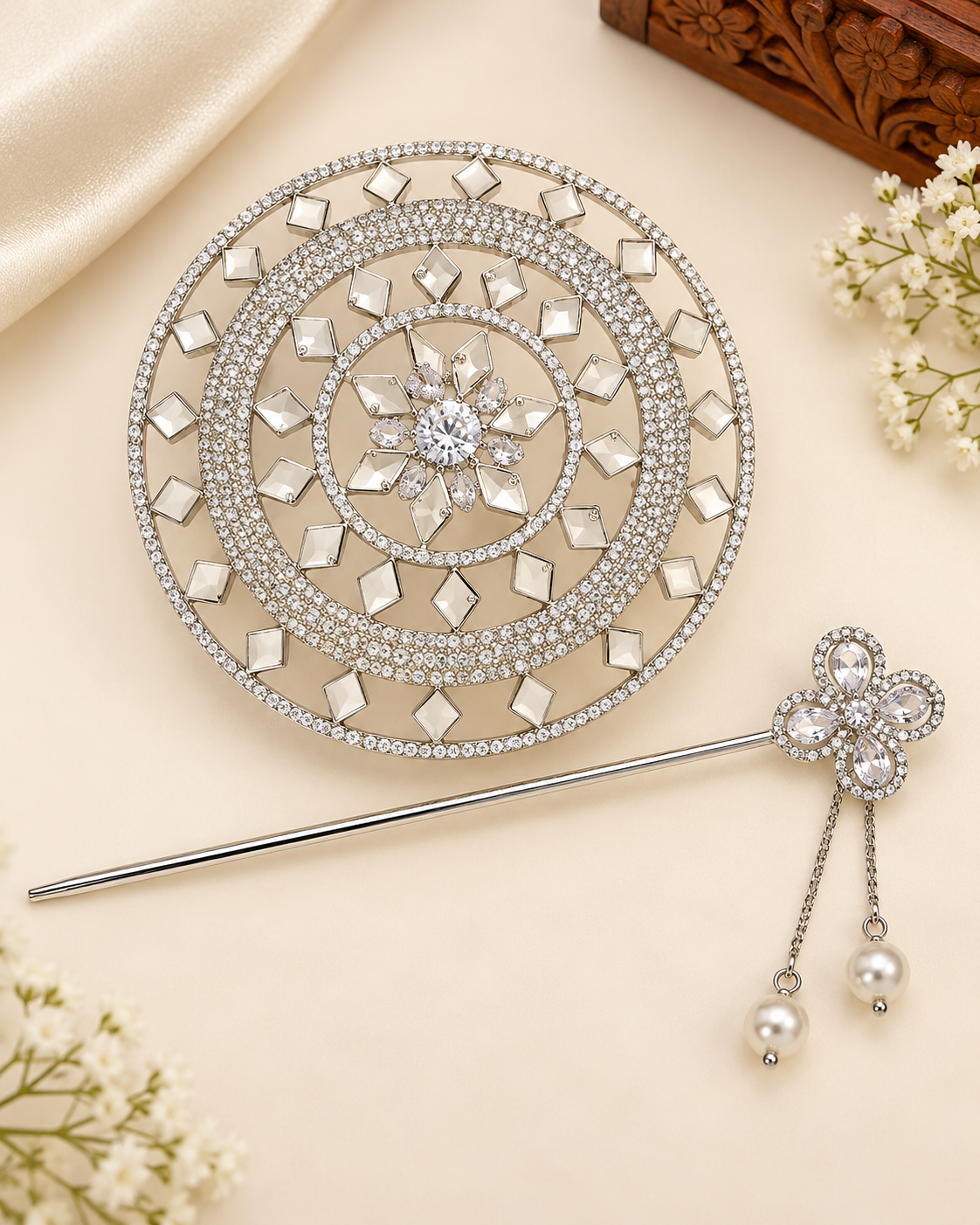 Geometric AD Bridal Hair Bun Accessory | T302605242