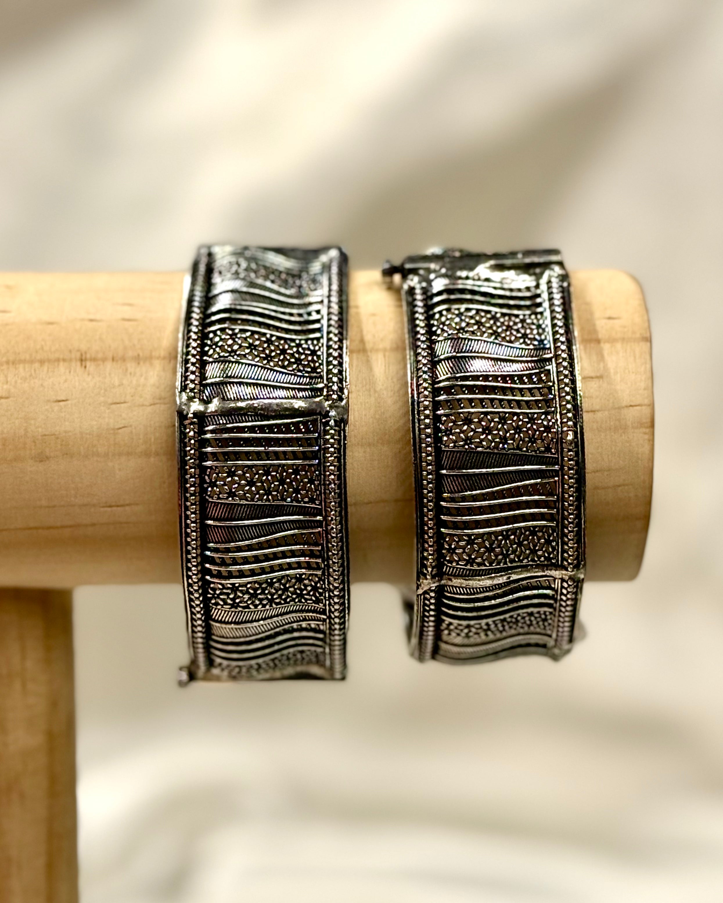 Antique Silver Oxidised Broad Kada Bangles - 1 Bangle | THV292